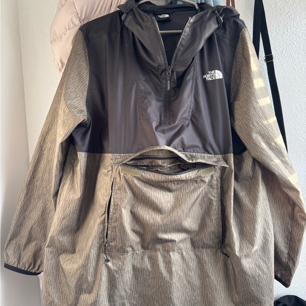 The Northface Windbreaker
